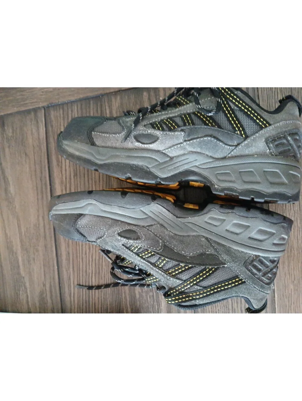 Men's Brahma Steel Toe Sneakers Dylan Size 7 Slip & Oil Resistant Shoe. ME